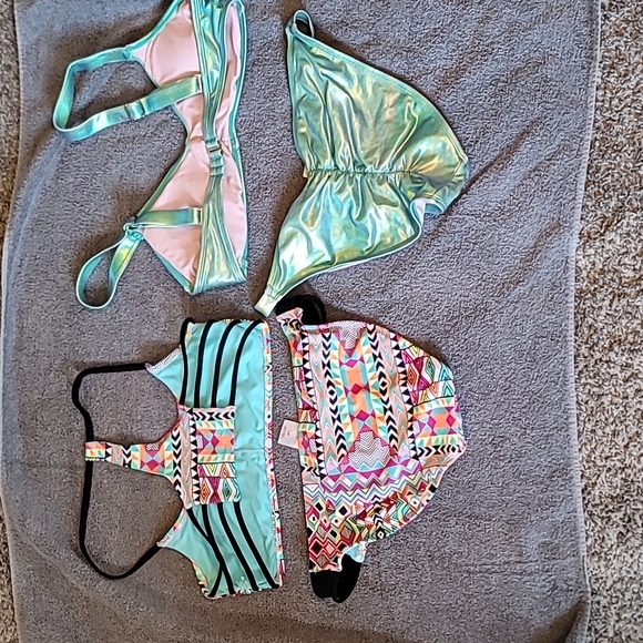 2x STUNNING EXHILARATION BIKINIS METALLIC AND AZTEC GEOMETRIC BIKINIS - Picture 2 of 5